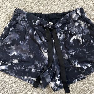 Lululemon Spring Break Away Women’s Shorts